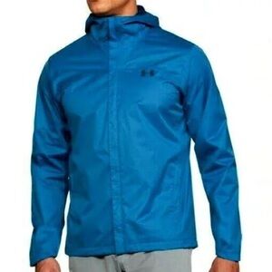 Like new men’s blue under armor lightweight windbreaker rain jacket